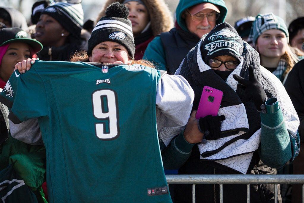 The Bear Minimum: Eagles Edge Past Chicago, Advance to Divisional Round