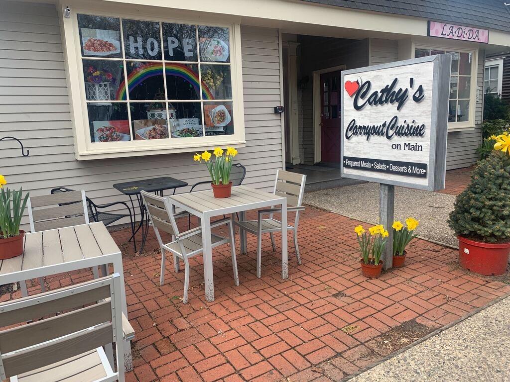 Photo: Lila Smith ’22. Empty seats at Cathy’s Carryout.