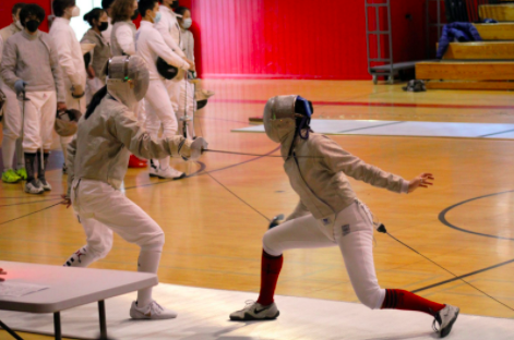 Fence On: Girls Epee Advances to the Squad State Tournament