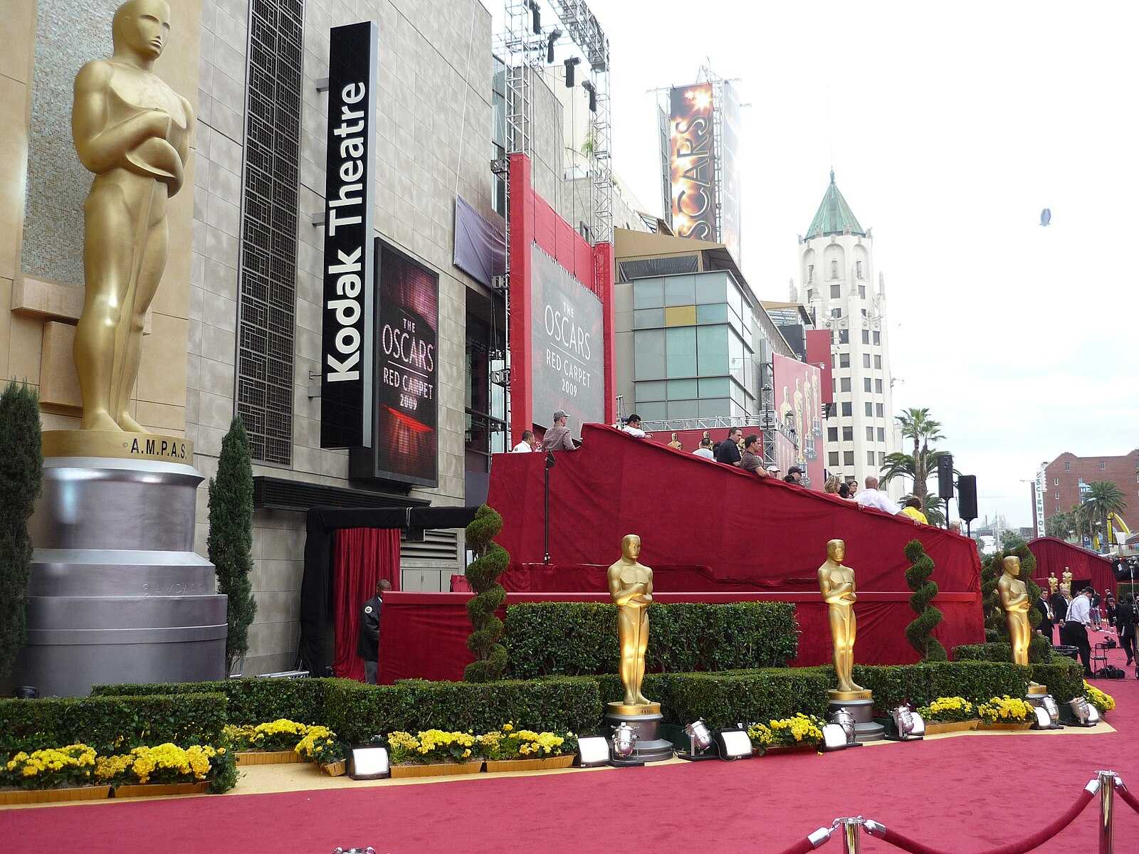 The Red Carpet at the 81st Academy Awards in 2009. Photo by Flickr user Greg Hernandez.
