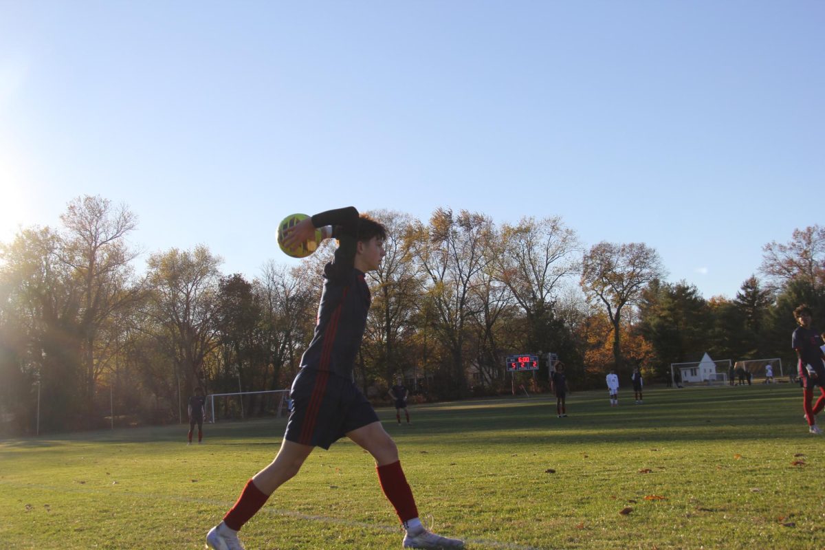 Charlie McFadden ‘27 throws the ball in late in the second half
